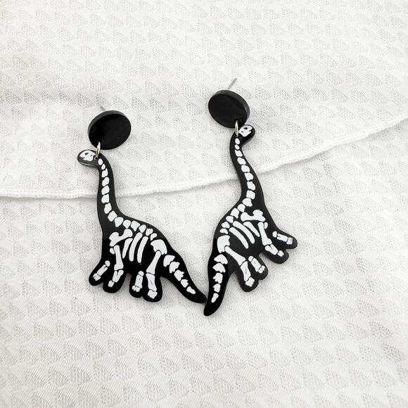 Black & White Brontosaurus Dinosaur Skeleton Earrings, Dinosaur Bone Earrings - Picture 1 of 4